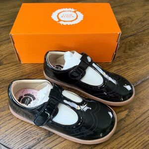 Livie and Luca Black Amica Mary Jane’s